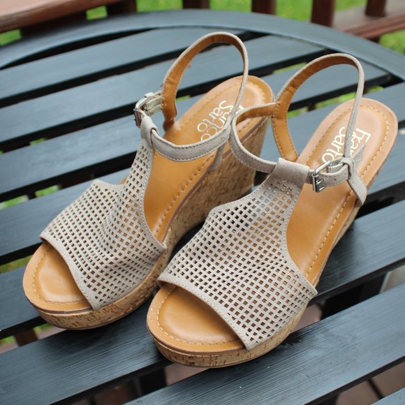 Franco Sarto Clinton 2 Platform Wedge Sandals size 7 - Picture 2 of 15